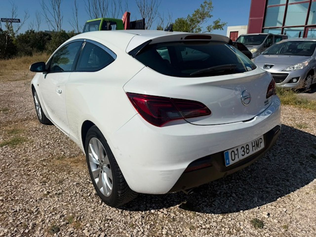 Opel Astra GTC Sportive 2.0 CDTI 165 CV Start&Stop - Foto 23