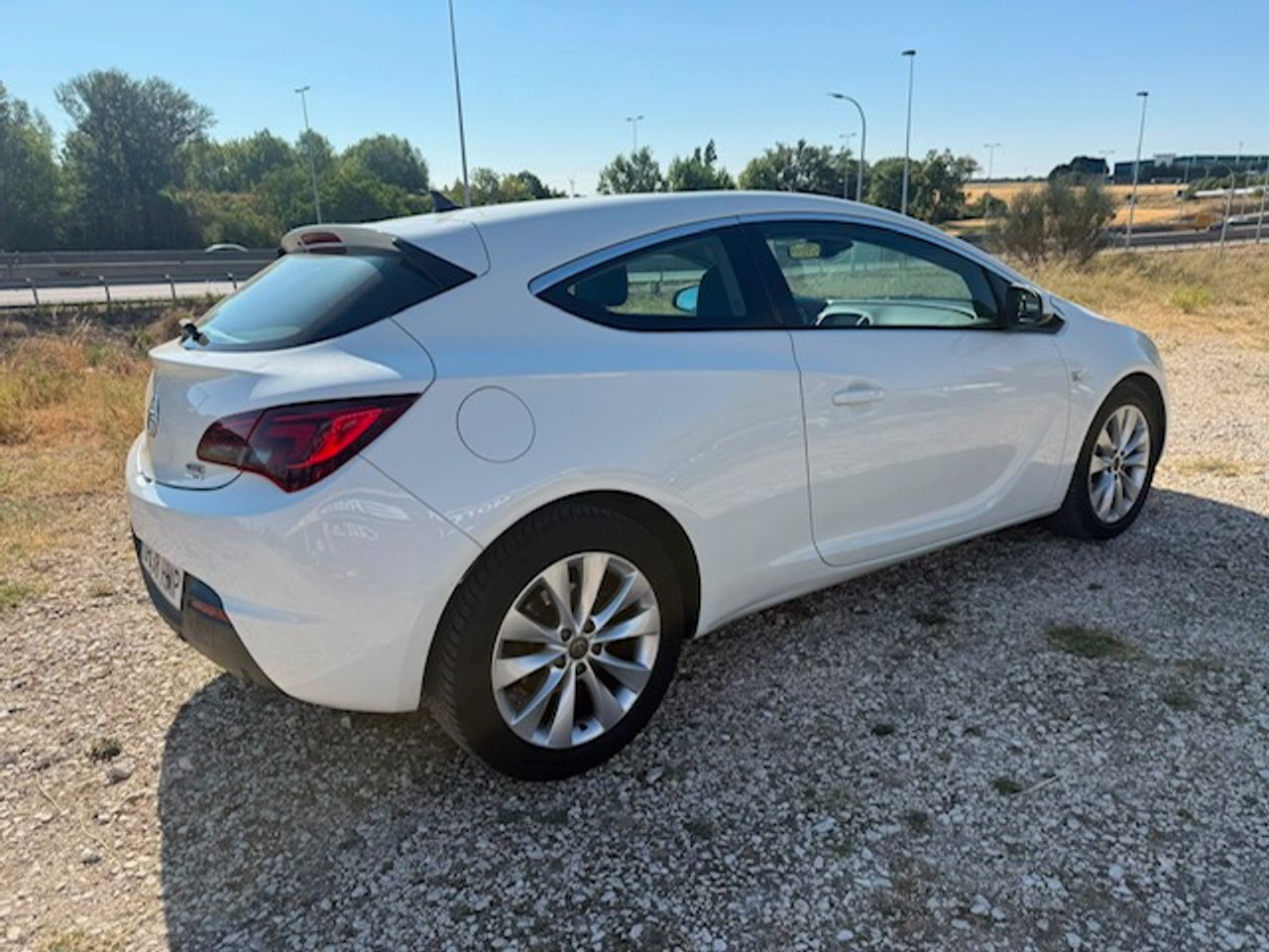 Opel Astra GTC Sportive 2.0 CDTI 165 CV Start&Stop - Foto 18