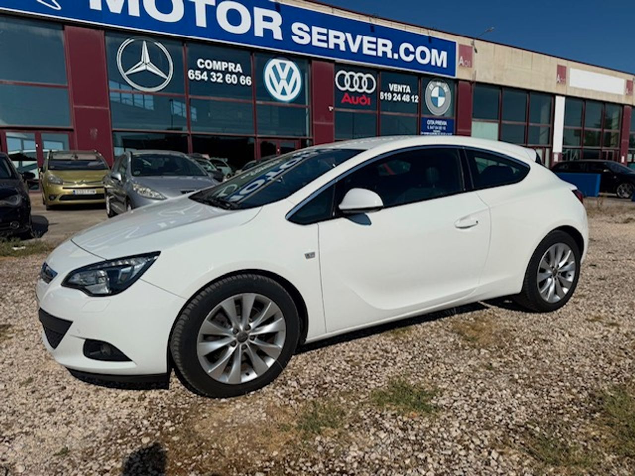Opel Astra GTC Sportive 2.0 CDTI 165 CV Start&Stop - Foto 26