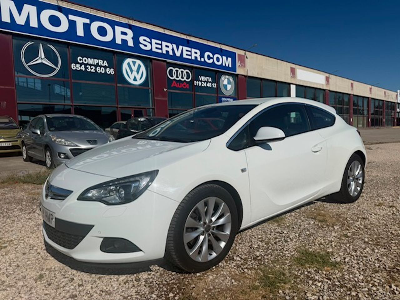 Opel Astra GTC Sportive 2.0 CDTI 165 CV Start&Stop - Foto 6
