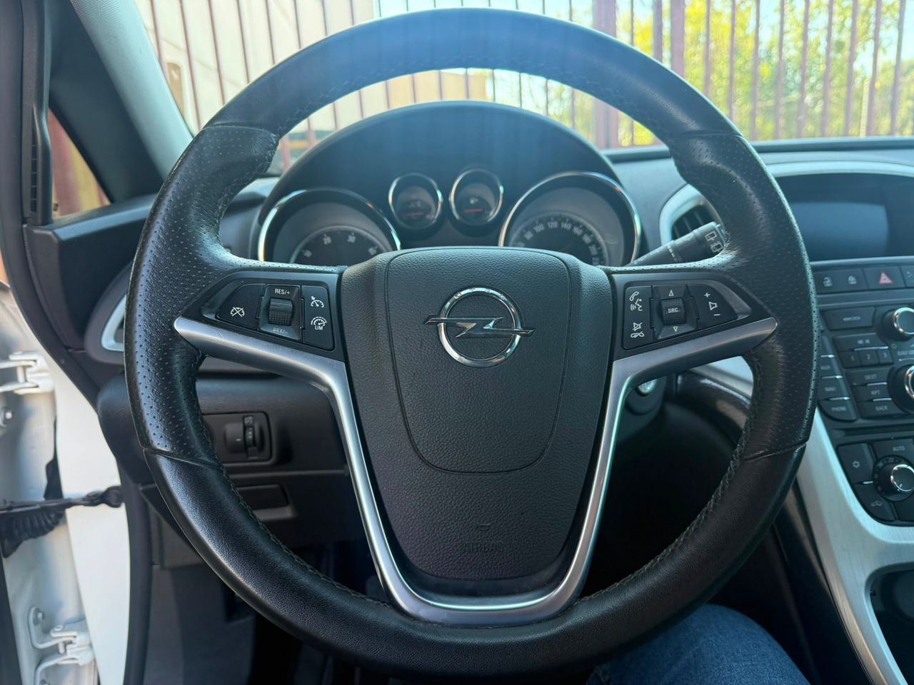 Opel Astra GTC Sportive 2.0 CDTI 165 CV Start&Stop - Foto 34