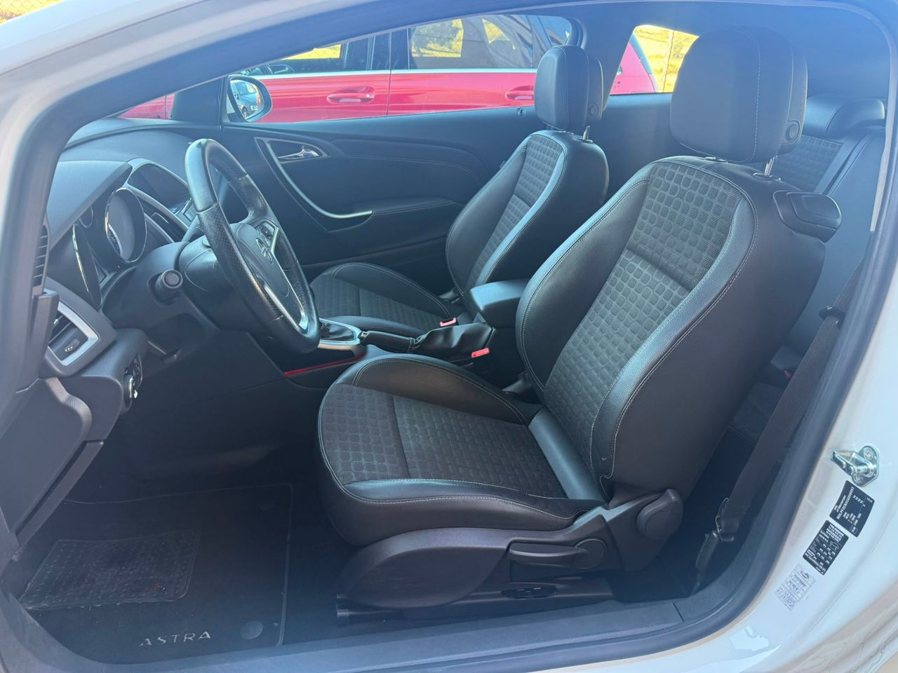 Opel Astra GTC Sportive 2.0 CDTI 165 CV Start&Stop - Foto 32