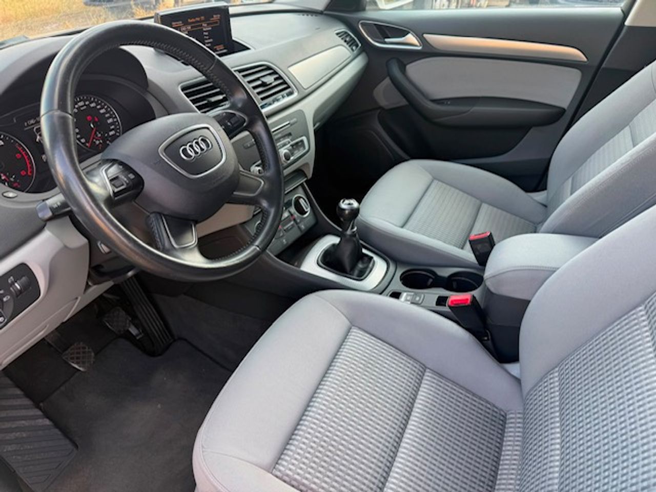 Audi Q3 2.0 TDI 150 CV - Foto 18