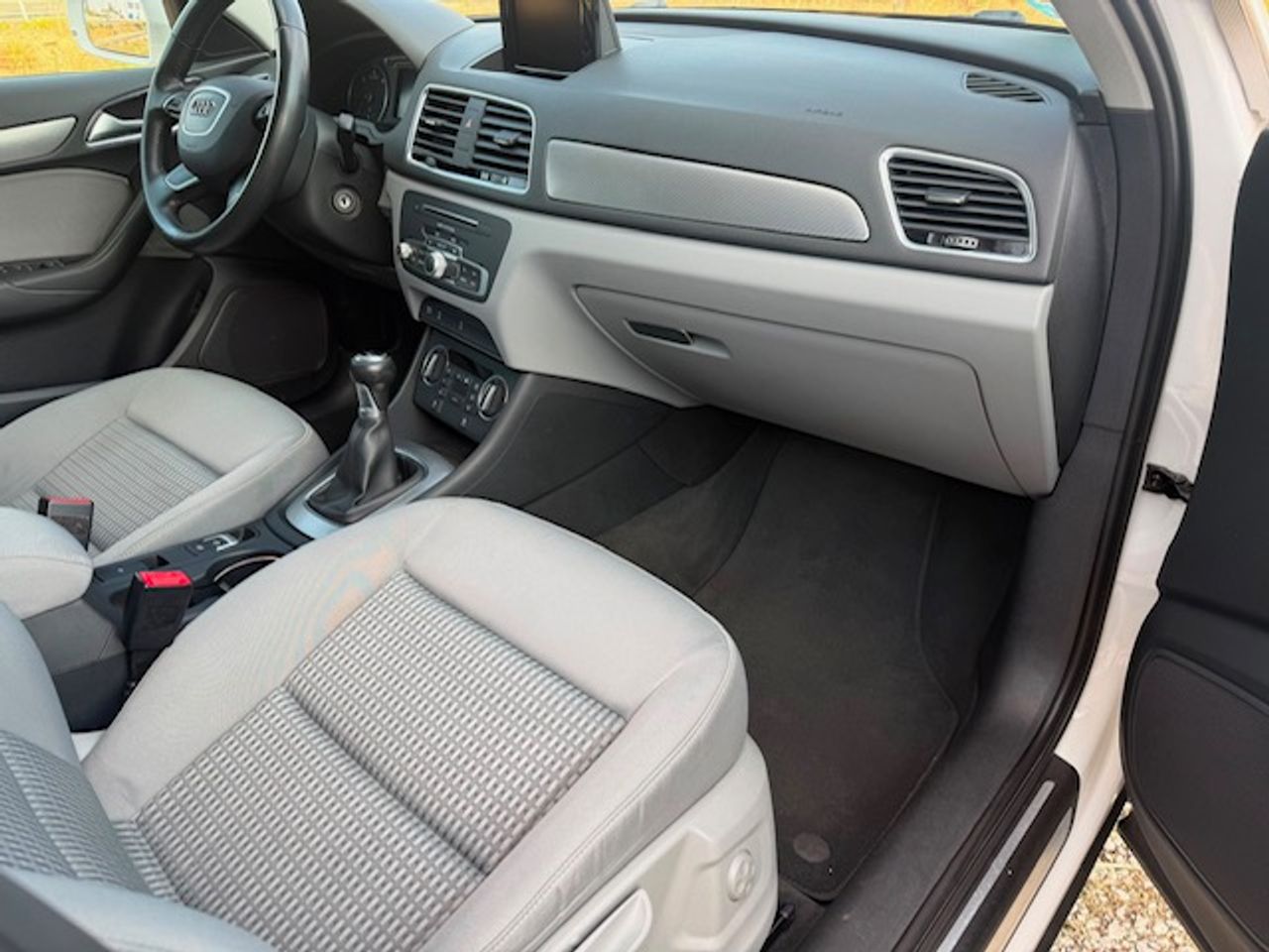 Audi Q3 2.0 TDI 150 CV - Foto 58