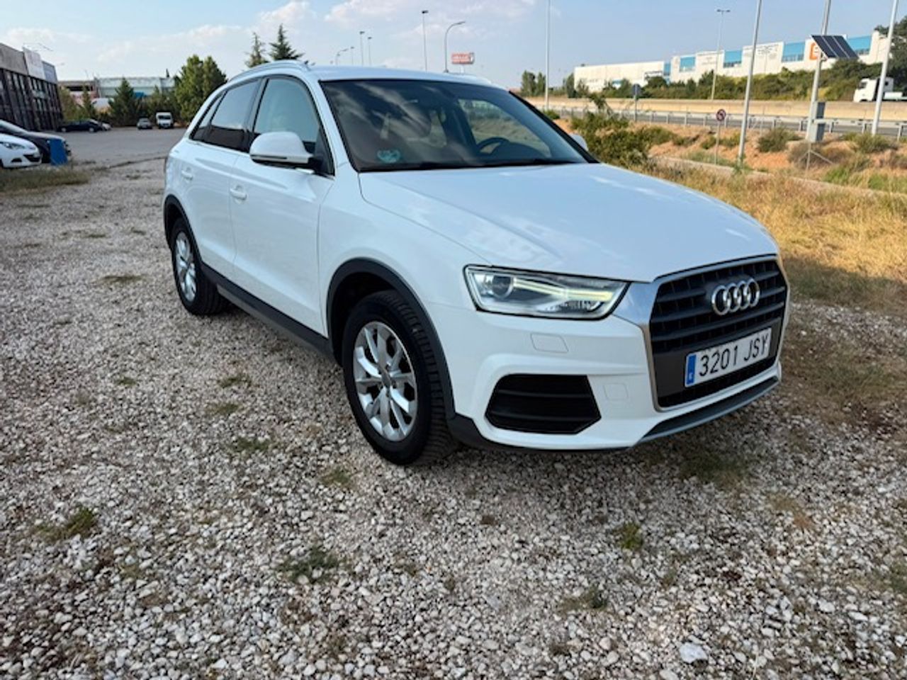 Audi Q3 2.0 TDI 150 CV - Foto 13