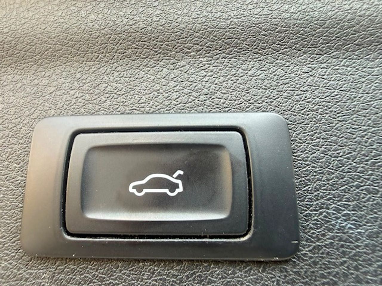 Audi Q3 2.0 TDI 150 CV - Foto 47