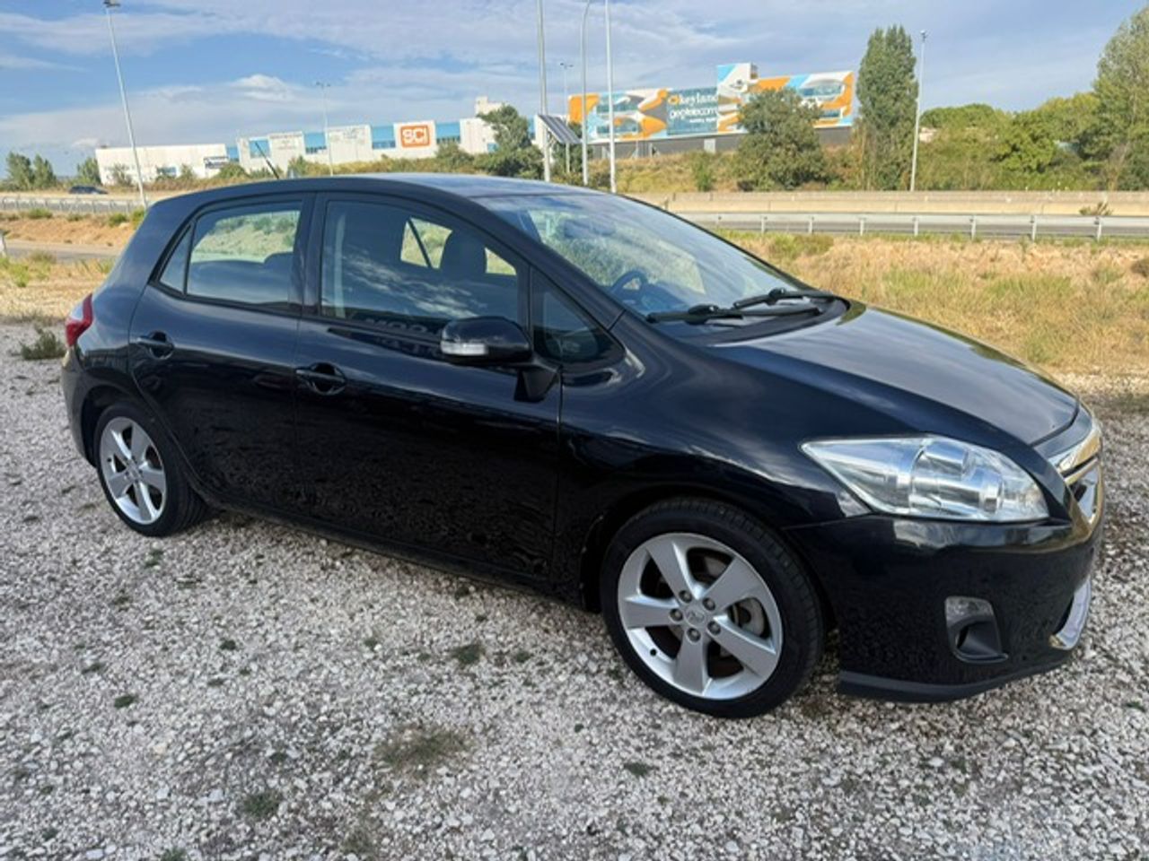 Toyota Auris 5p 1.8 Híbrido HSD Advance - Foto 14
