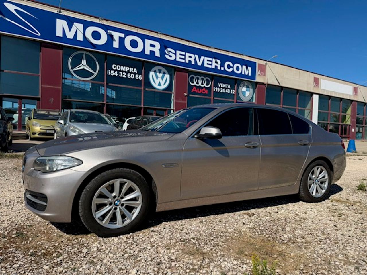 BMW Serie 5 530d xDrive Berlina - Foto 5