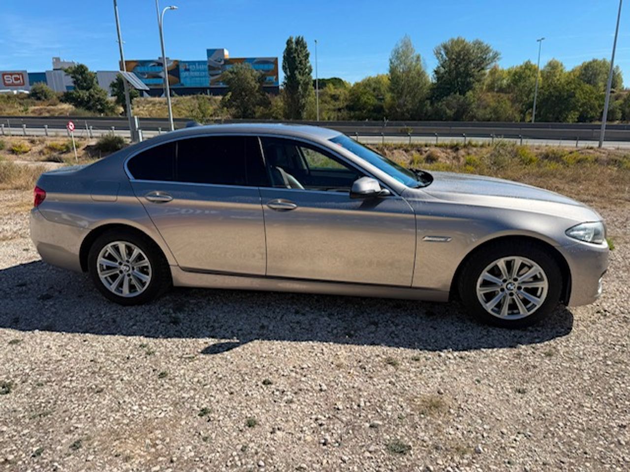 BMW Serie 5 530d xDrive Berlina - Foto 21