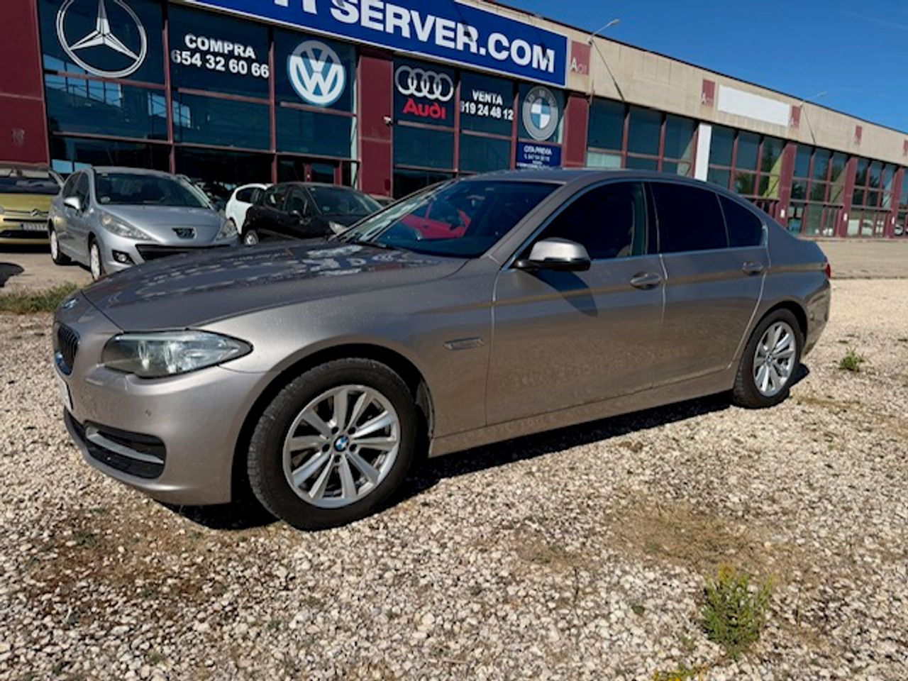 BMW Serie 5 530d xDrive Berlina - Foto 29