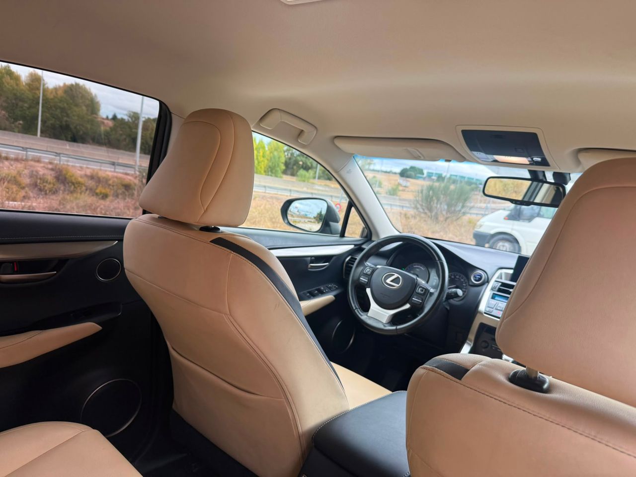 Lexus NX 300h Executive 4WD - Foto 42