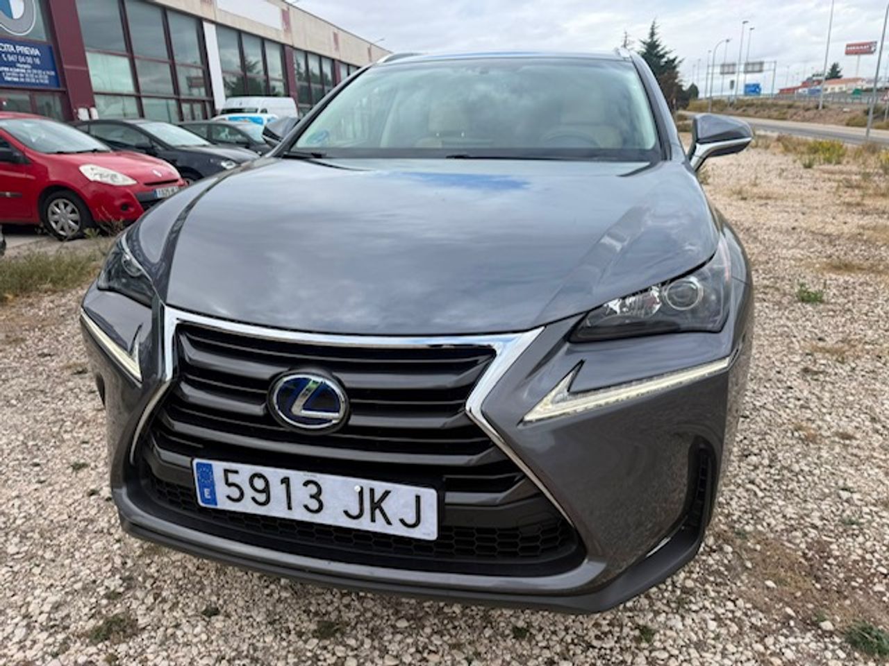 Lexus NX 300h Executive 4WD - Foto 8