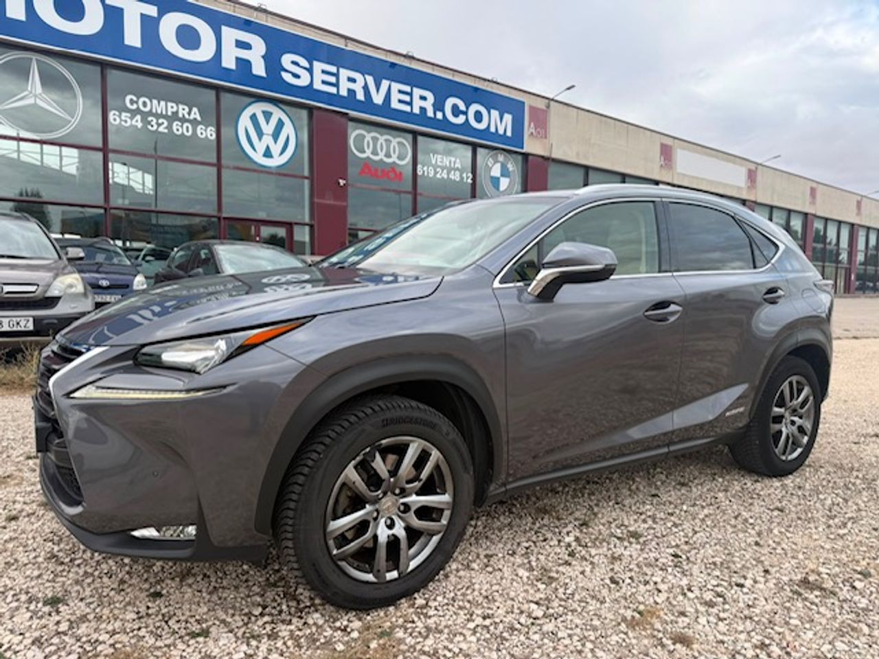 Lexus NX 300h Executive 4WD - Foto 3