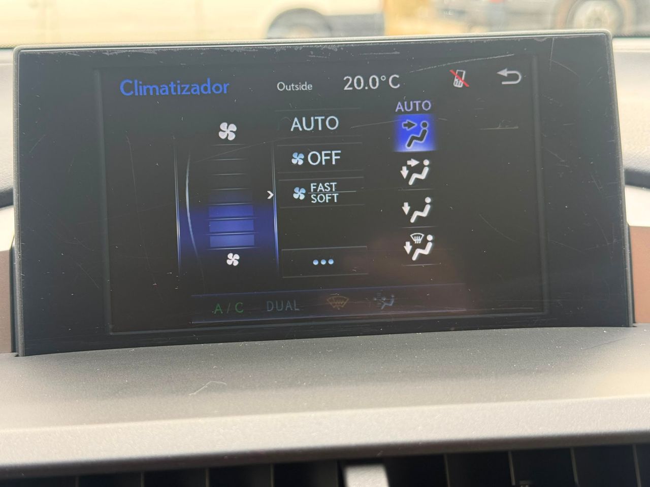 Lexus NX 300h Executive 4WD - Foto 68
