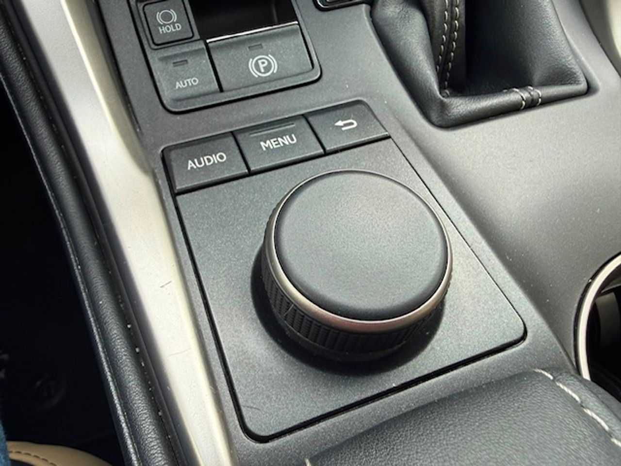 Lexus NX 300h Executive 4WD - Foto 57