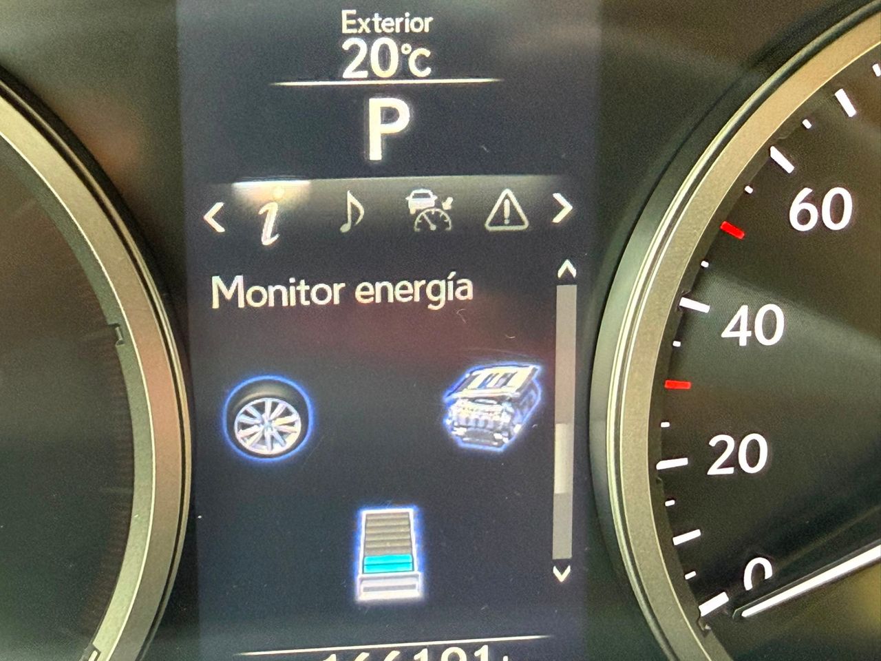Lexus NX 300h Executive 4WD - Foto 81