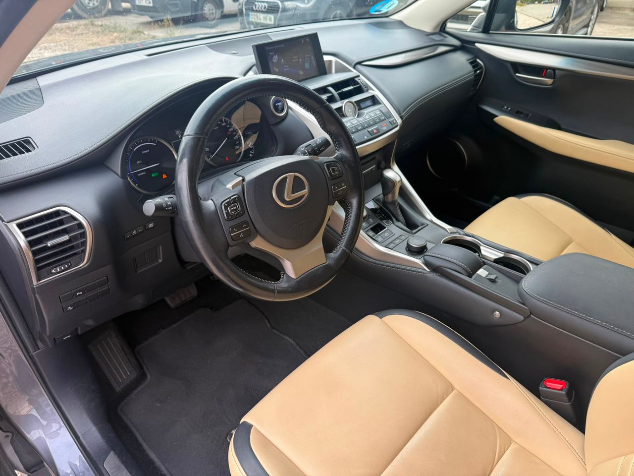 Lexus NX 300h Executive 4WD - Foto 46