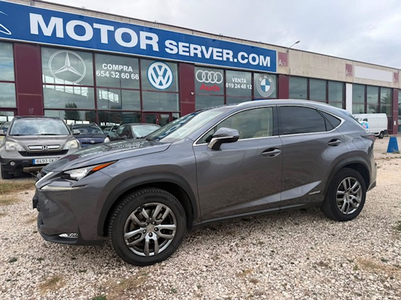 Lexus NX 300h Executive 4WD - Foto 5
