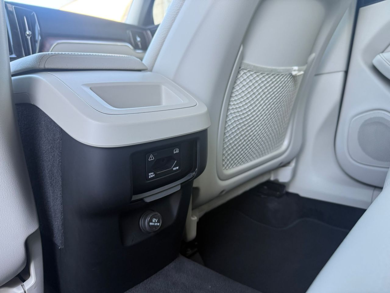 Volvo XC60 Momentum Pro B5 Diesel AWD Aut. - Foto 38