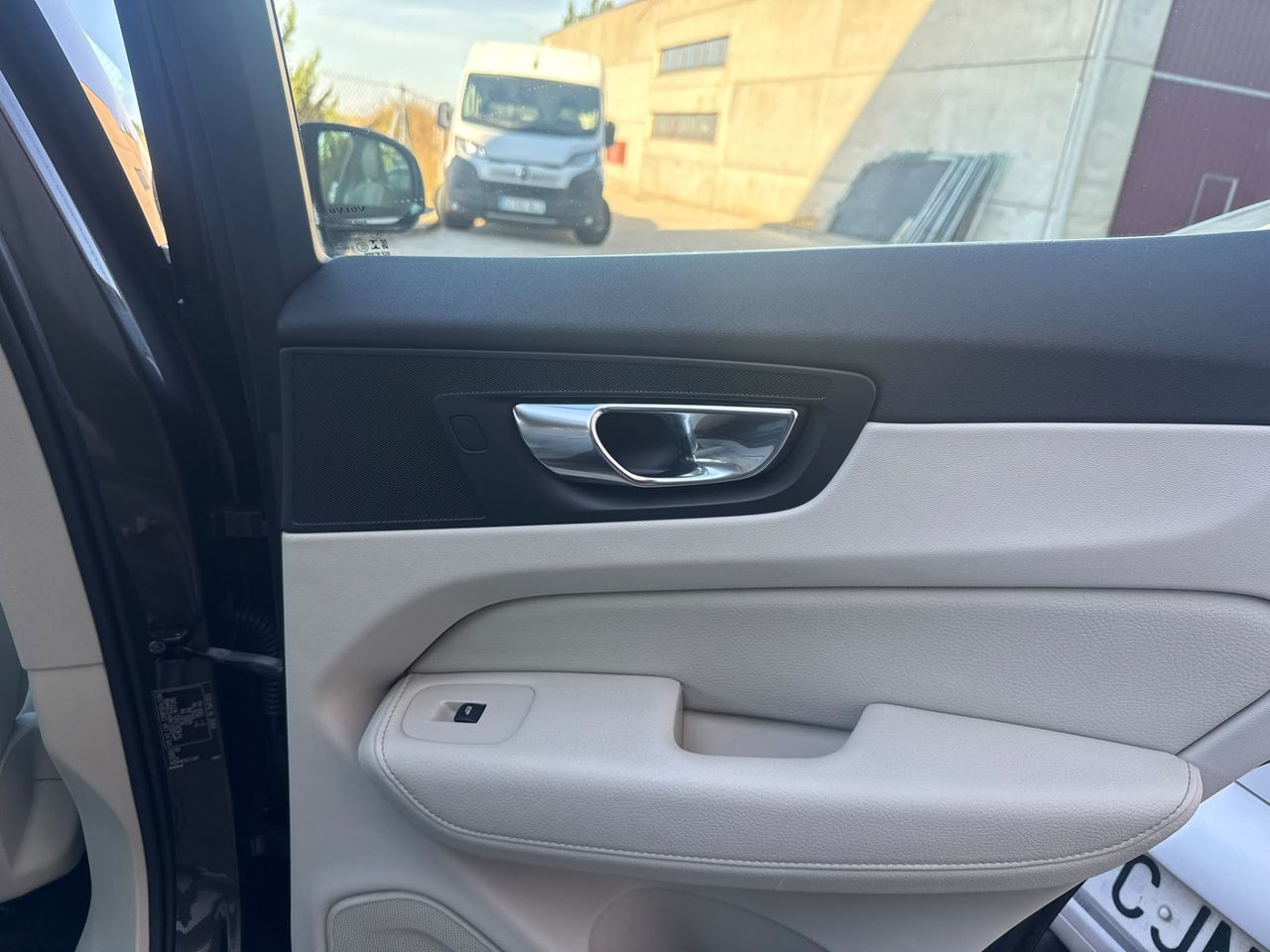 Volvo XC60 Momentum Pro B5 Diesel AWD Aut. - Foto 45