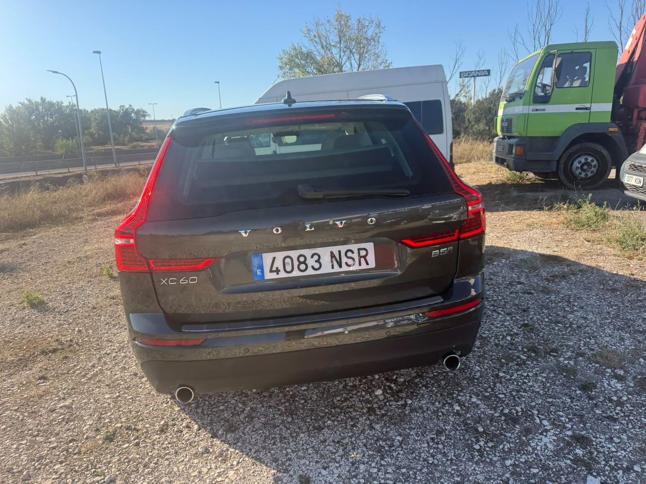 Volvo XC60 Momentum Pro B5 Diesel AWD Aut. - Foto 9