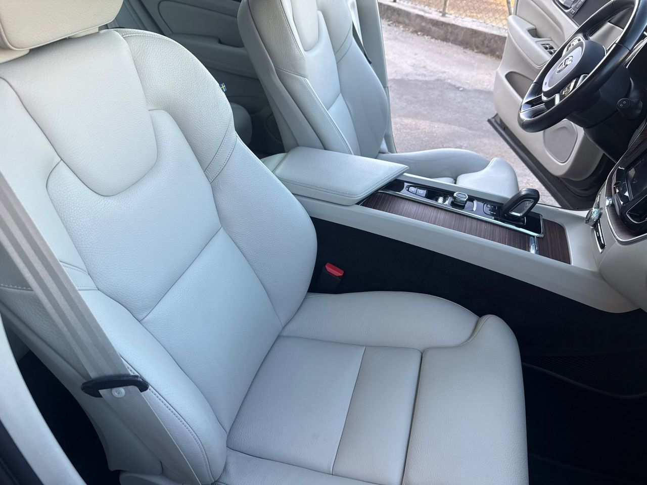 Volvo XC60 Momentum Pro B5 Diesel AWD Aut. - Foto 52