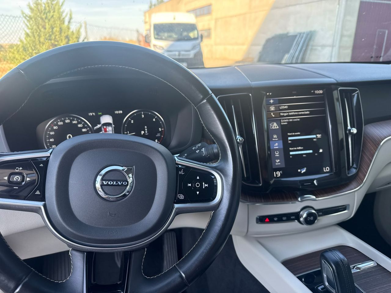 Volvo XC60 Momentum Pro B5 Diesel AWD Aut. - Foto 56