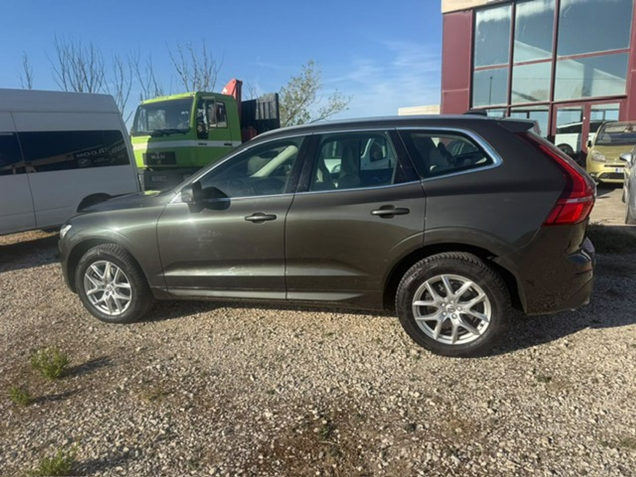 Volvo XC60 Momentum Pro B5 Diesel AWD Aut. - Foto 6