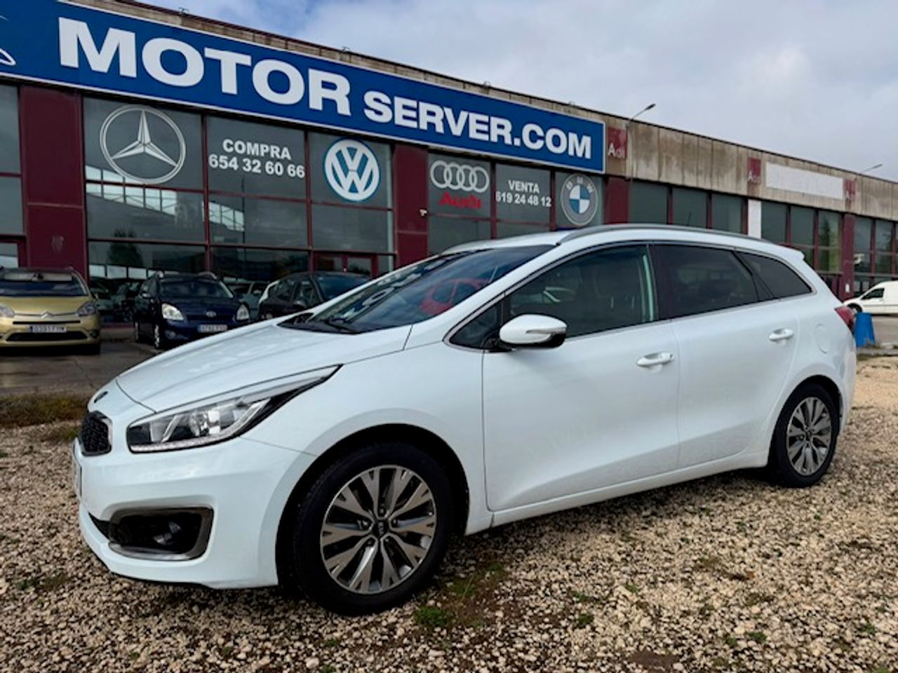 Kia Ceed cee'd SW 1.6 CRDi VGT Drive 100 kW - Foto 3