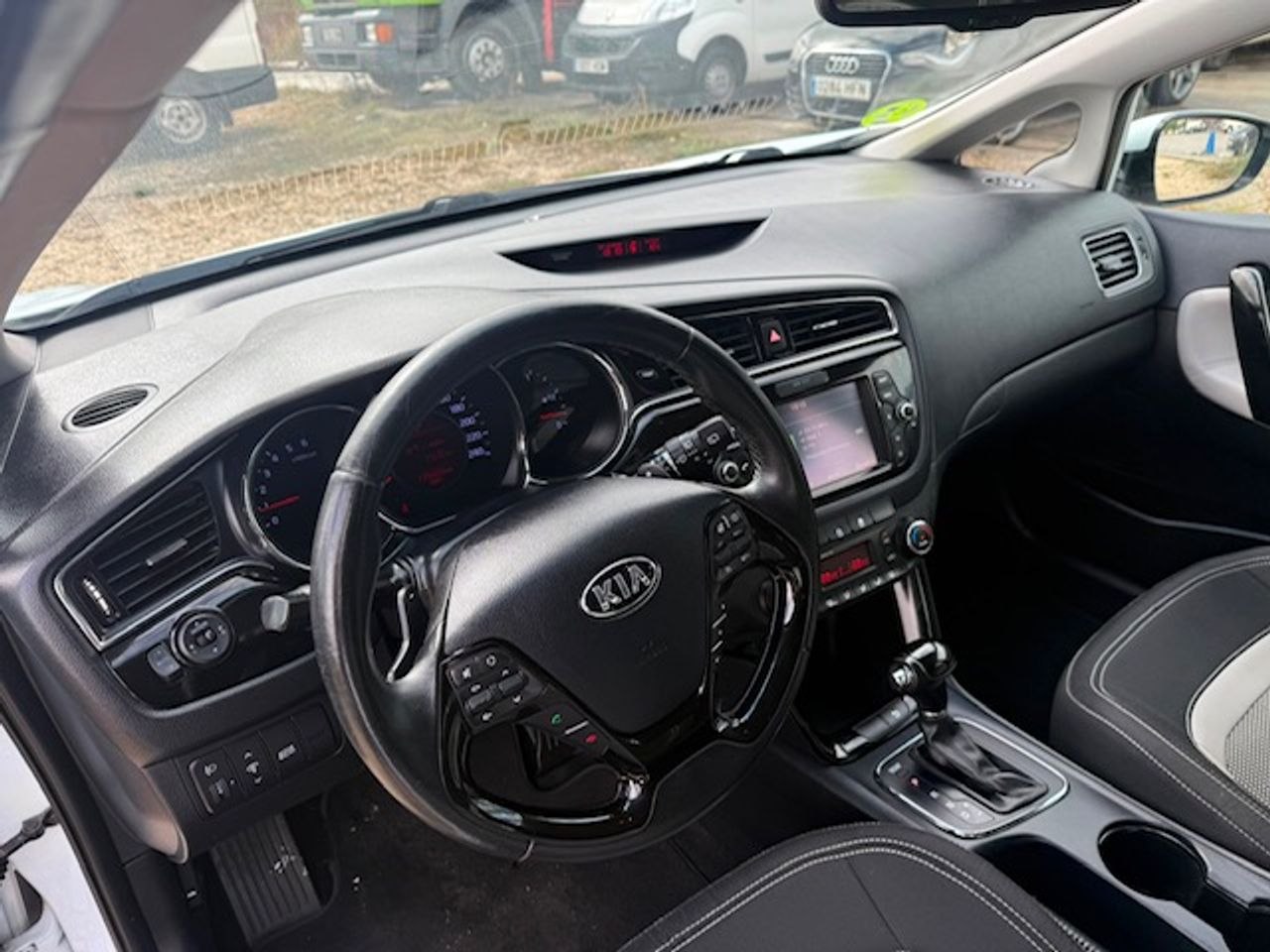 Kia Ceed cee'd SW 1.6 CRDi VGT Drive 100 kW - Foto 41