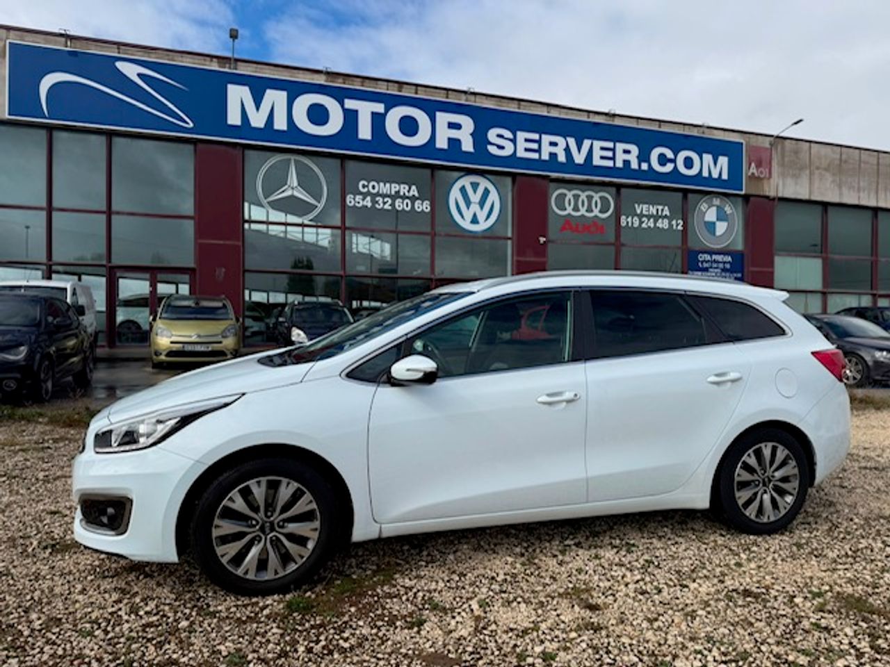 Kia Ceed cee'd SW 1.6 CRDi VGT Drive 100 kW - Foto 23