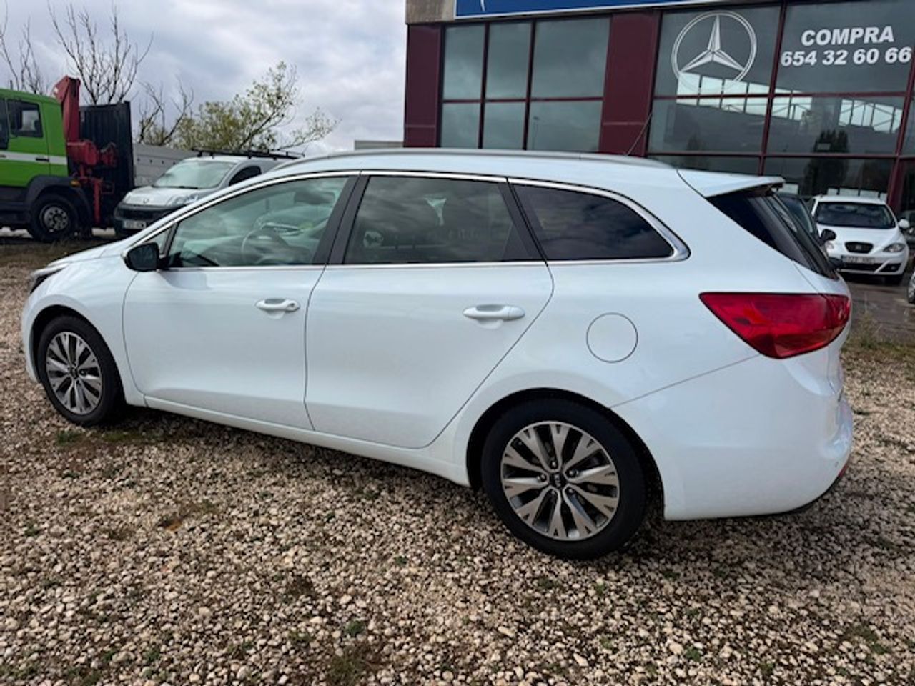 Kia Ceed cee'd SW 1.6 CRDi VGT Drive 100 kW - Foto 25