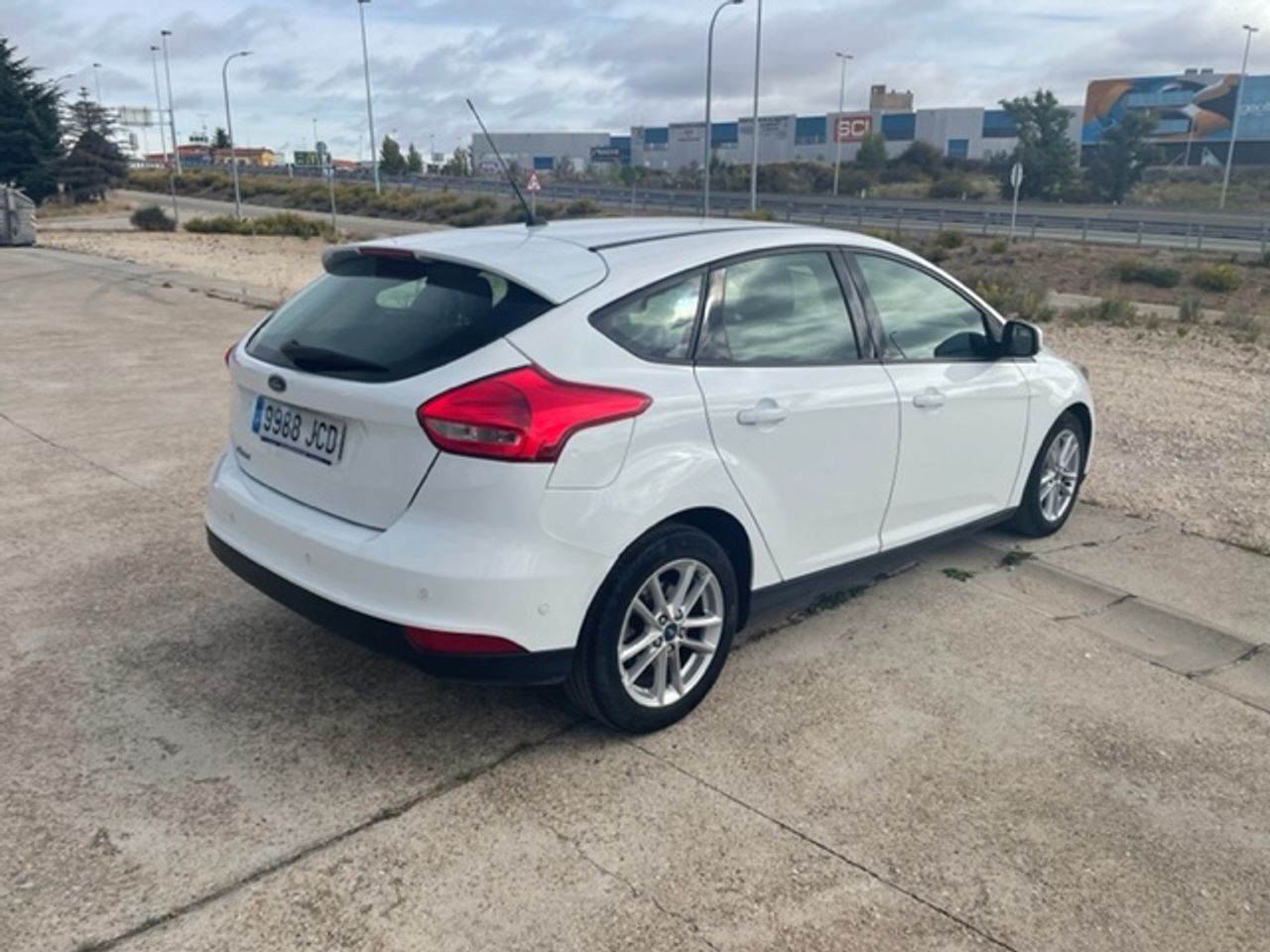 Ford Focus 1.5 TDCI  - Foto 5
