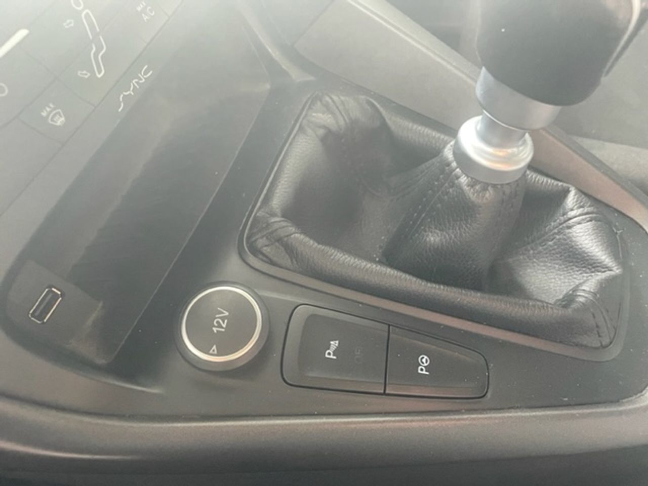 Ford Focus 1.5 TDCI  - Foto 14