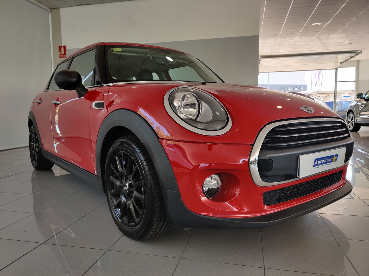 mini 5 puertas 2017 / foto grande (2)