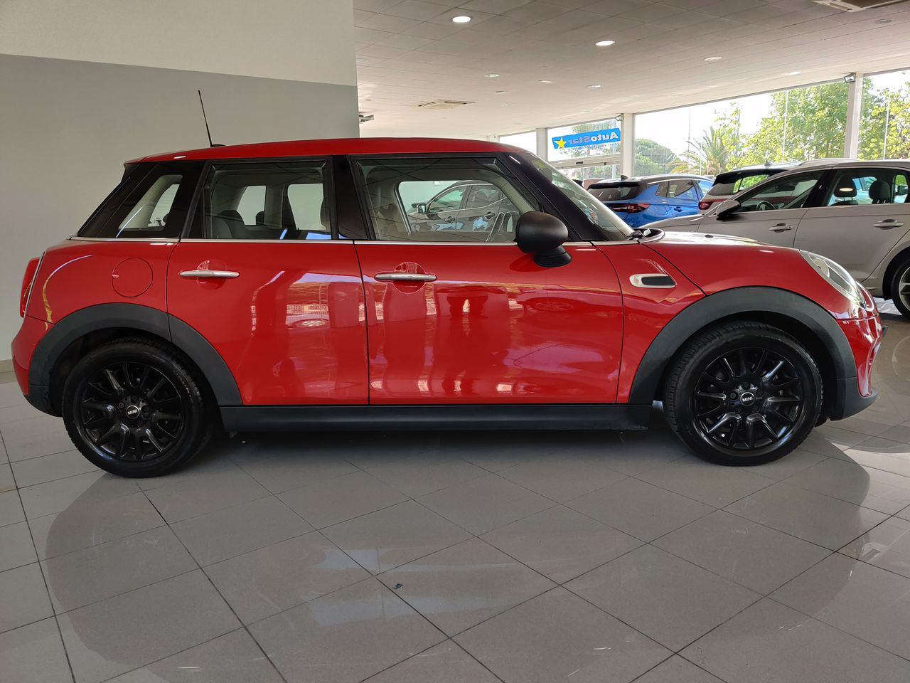 mini 5 puertas 2017 / foto grande (3)