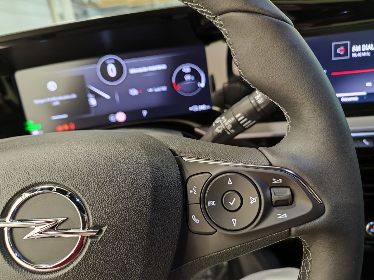 Opel Mokka BEV 50kWh 100kW (136CV) Ultimate-e - Foto 14