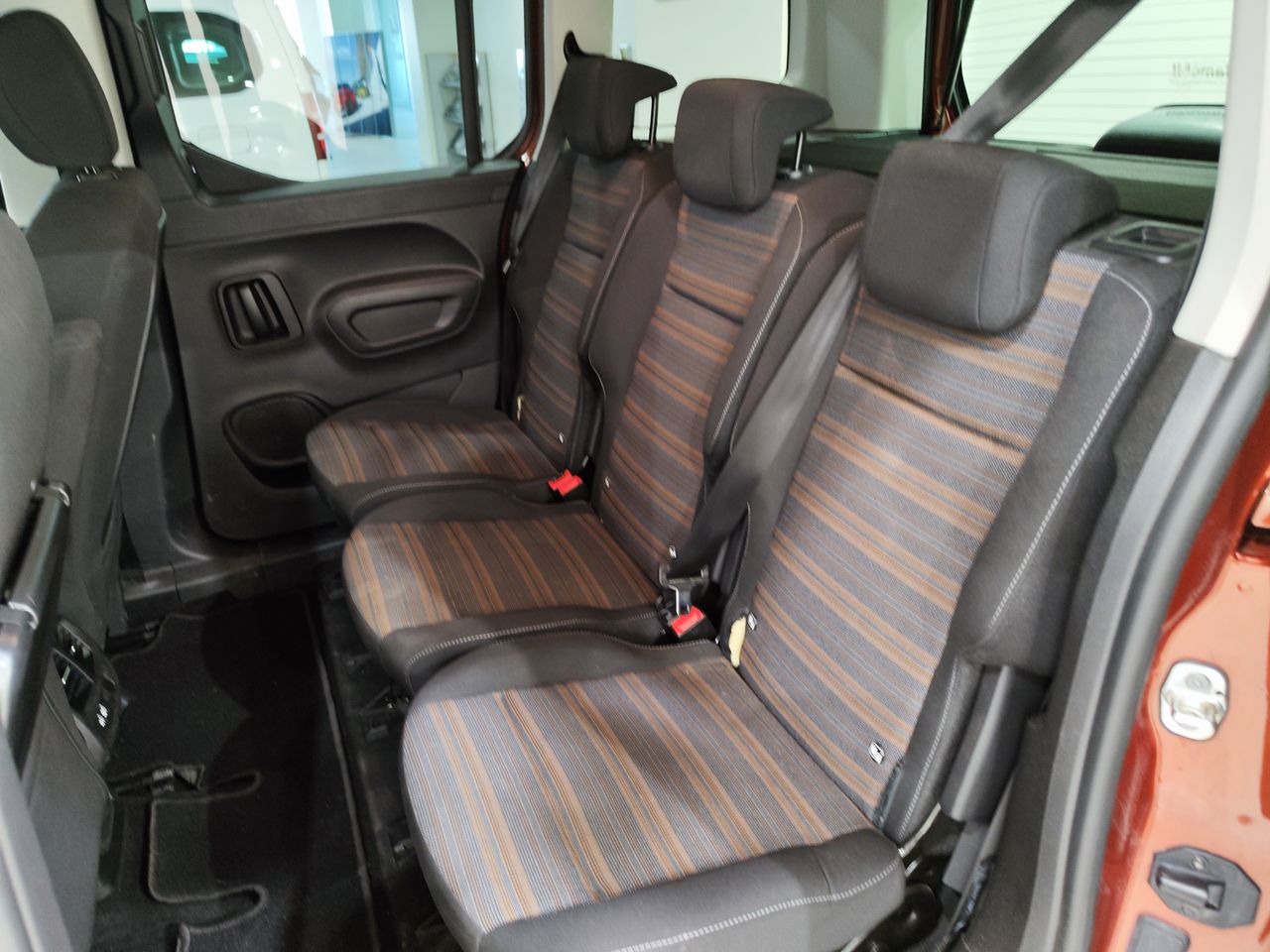 Opel Combo Cargo BEV 50kWh Elegance L - Foto 6