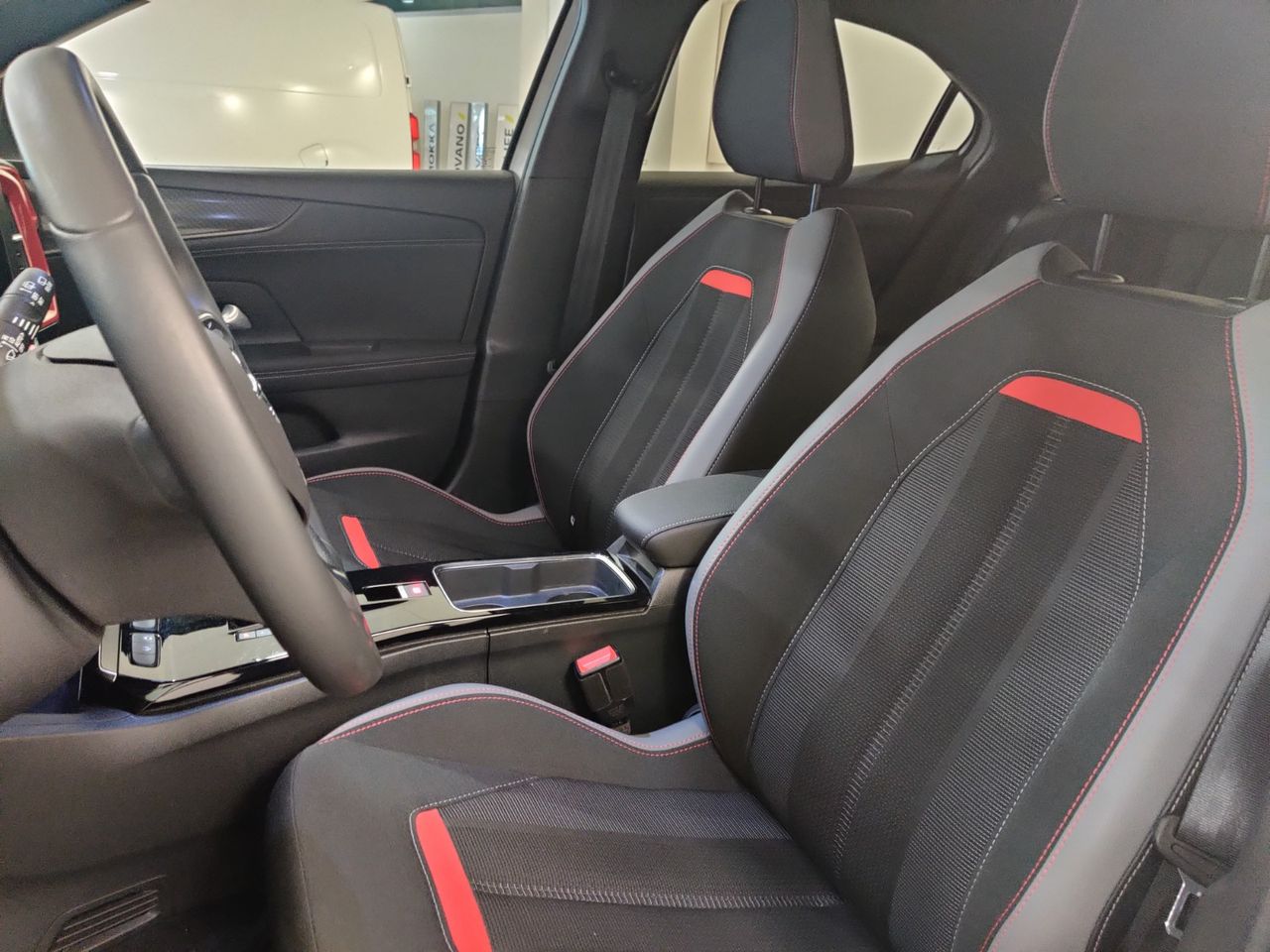 Opel Mokka BEV 50kWh GS Line - Foto 10