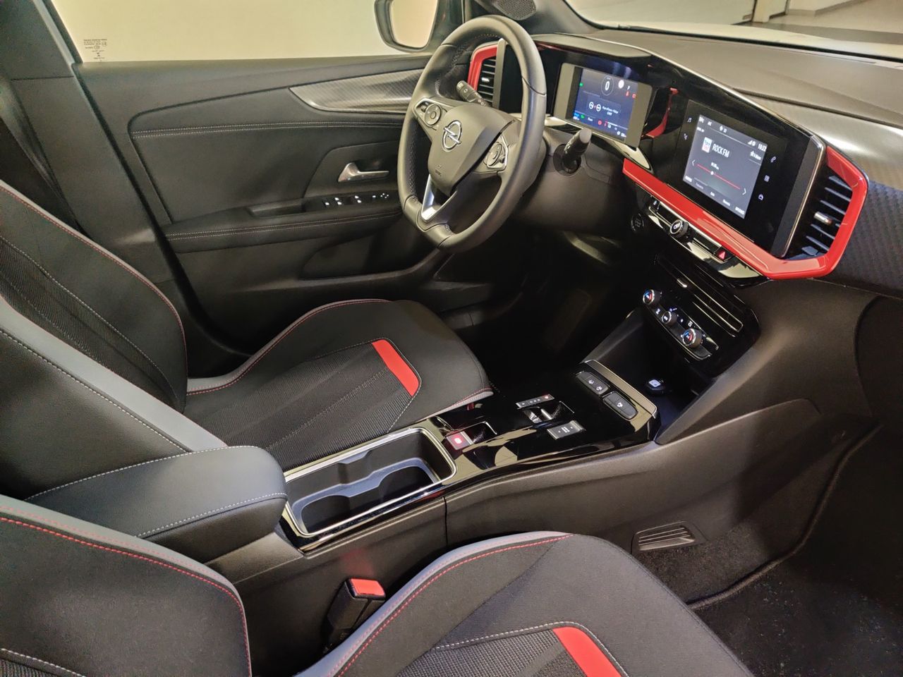 Opel Mokka BEV 50kWh GS Line - Foto 24