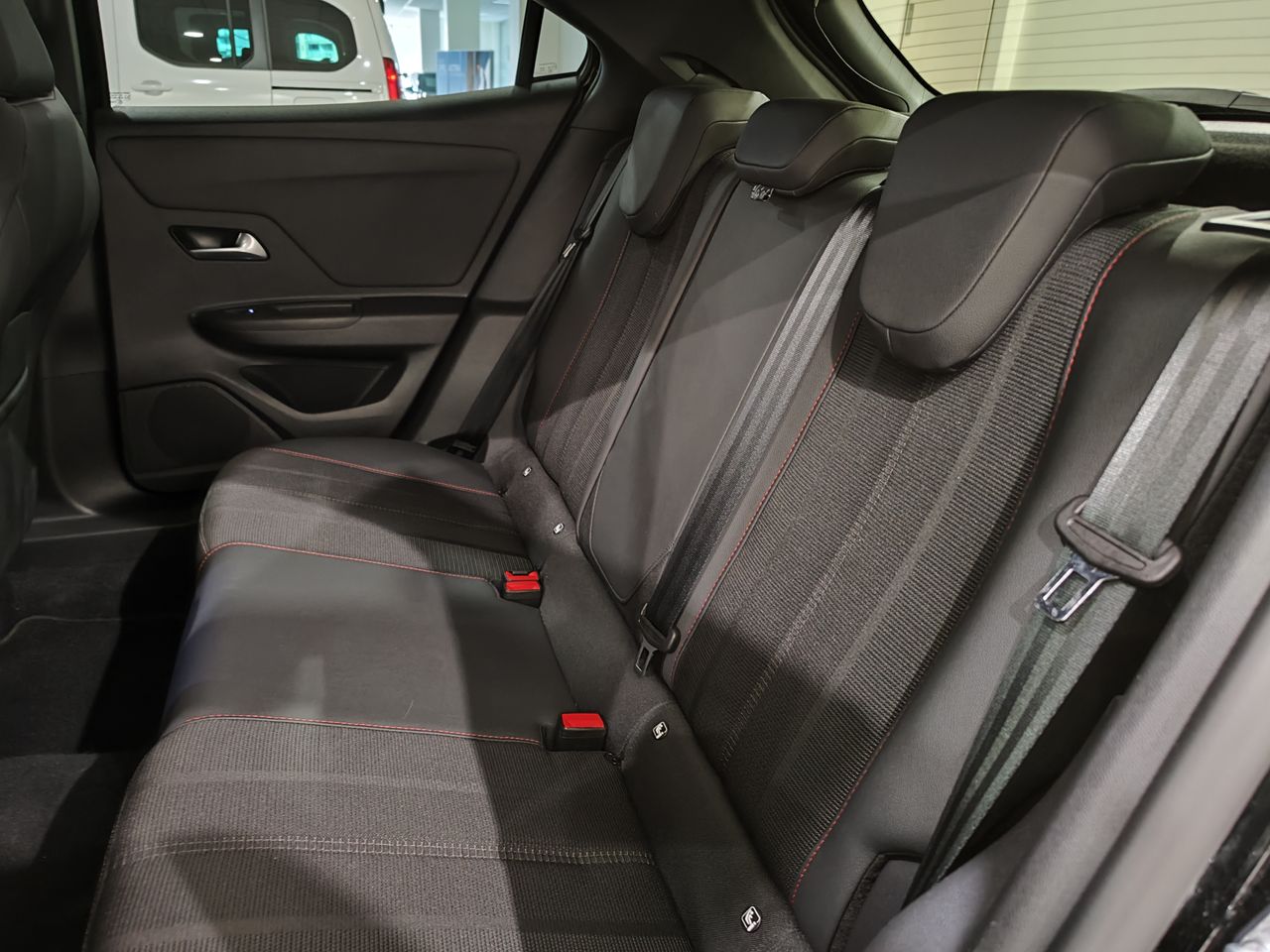 Opel Mokka 1.2 T 96kW (130 CV) GS Line Auto - Foto 8