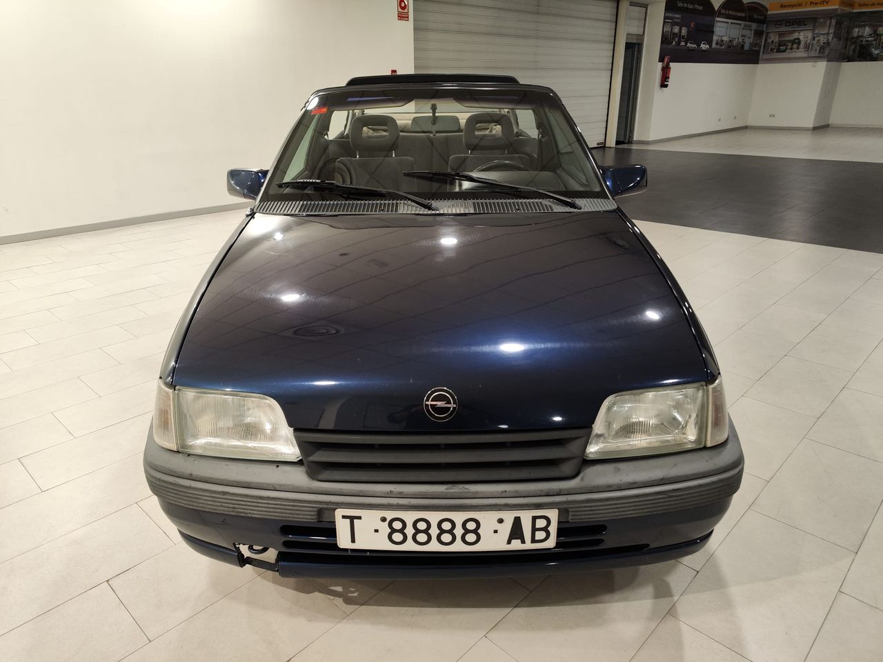 opel kadett 1990 / foto grande (2)