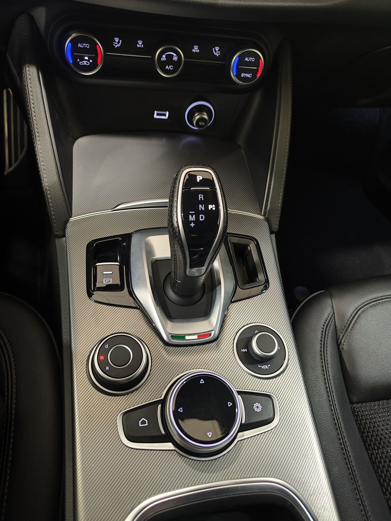 Alfa Romeo Stelvio 2.2 Diesel 118kW (160CV) SPRINT RWD - Foto 14