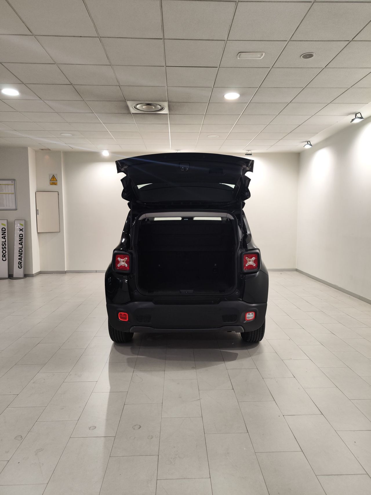 Jeep Renegade Limited 1.0G 88kW (120CV) 4x2 - Foto 23