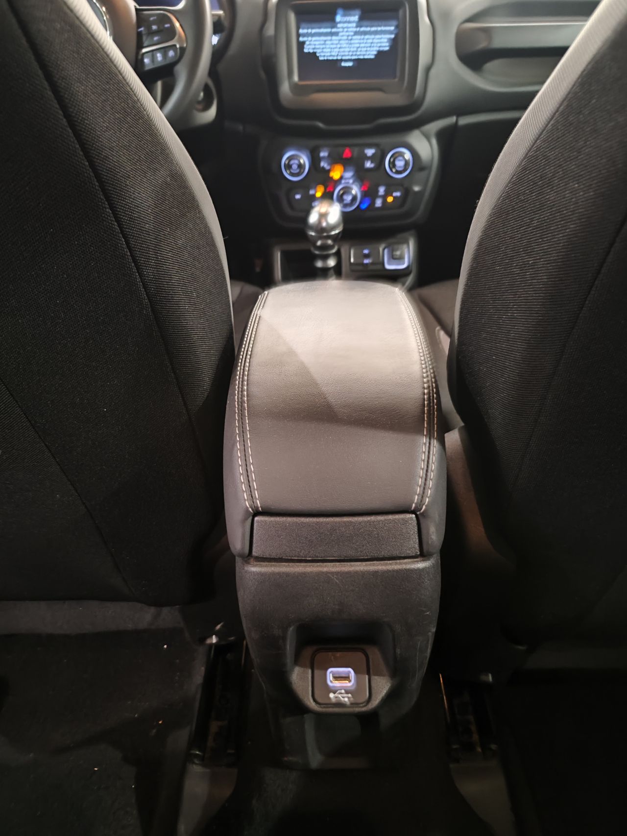 Jeep Renegade Limited 1.0G 88kW (120CV) 4x2 - Foto 19