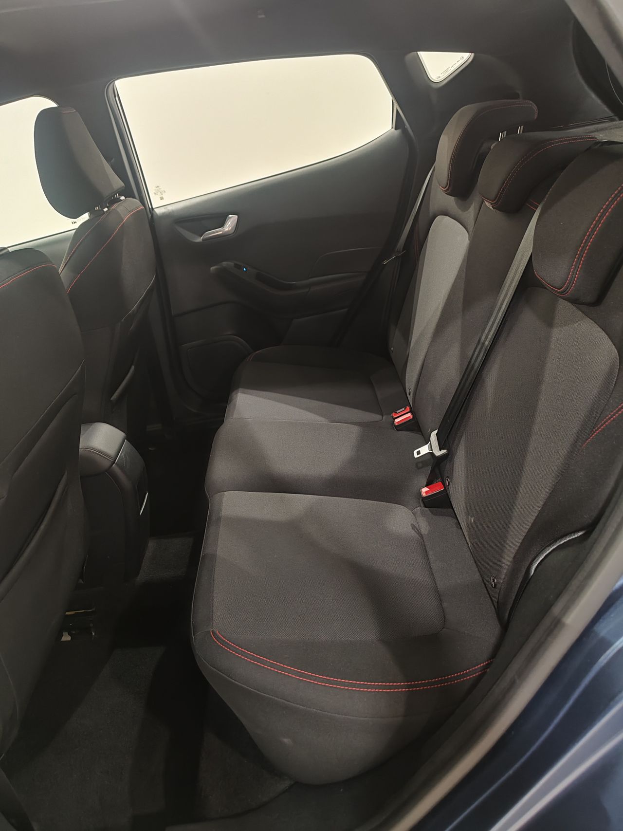 Ford Fiesta 1.0 EcoBoost MHEV 92kW(125CV) ST-Line 5p - Foto 17