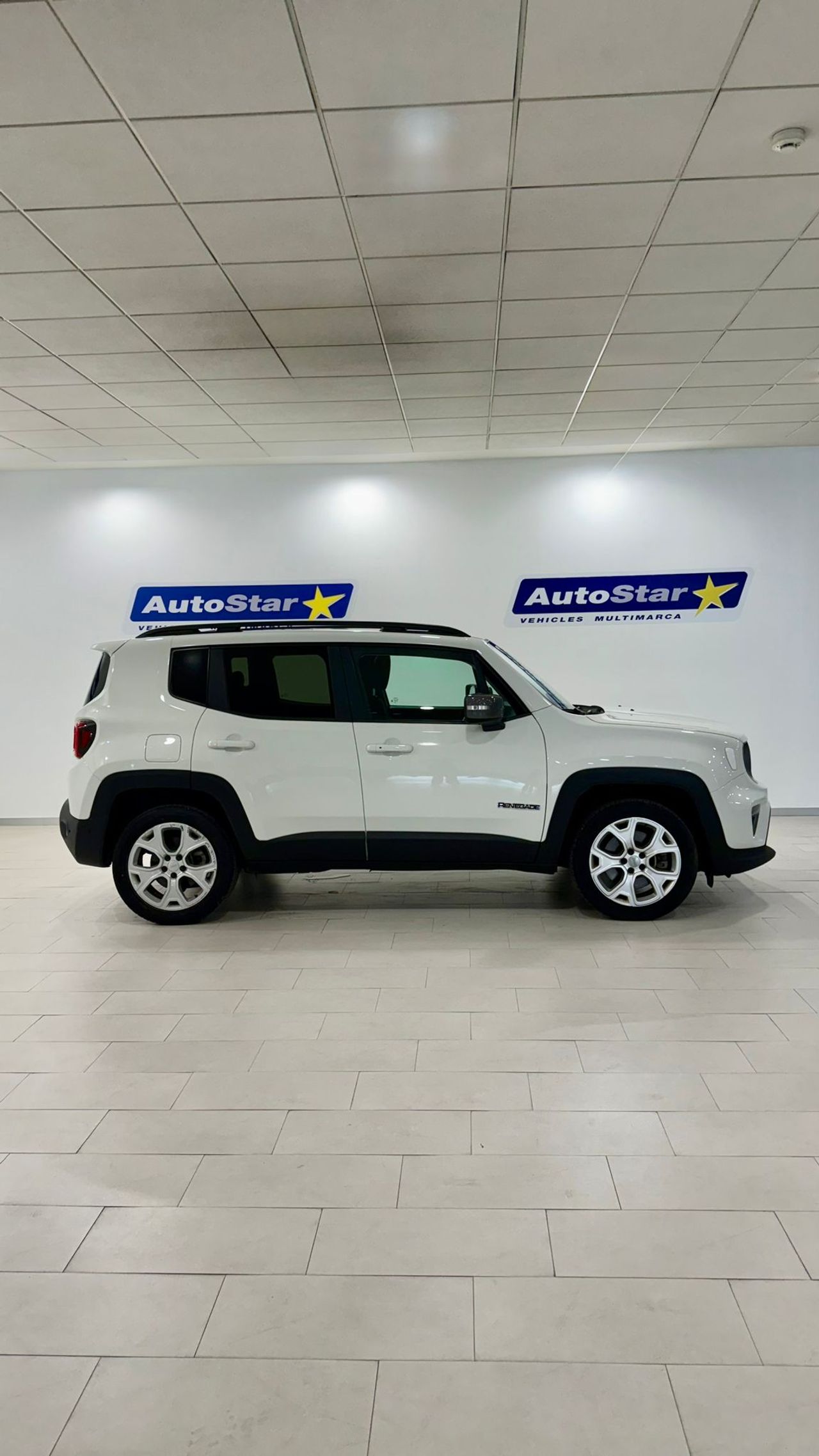 Jeep Renegade Limited 1.3 PHEV 140kW (190CV) AT AWD - Foto 9