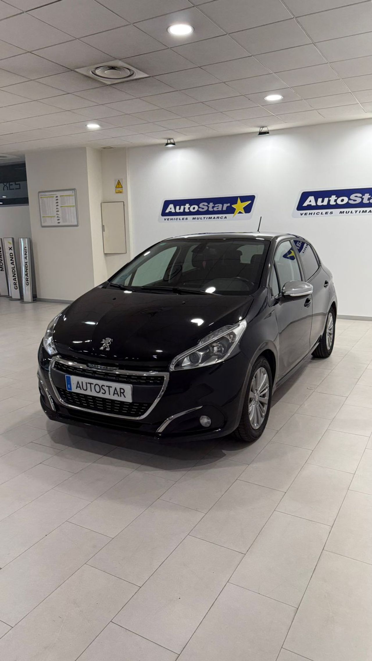 Peugeot 208 5P Signature 1.2L PureTech 60KW (82CV) - Foto 4