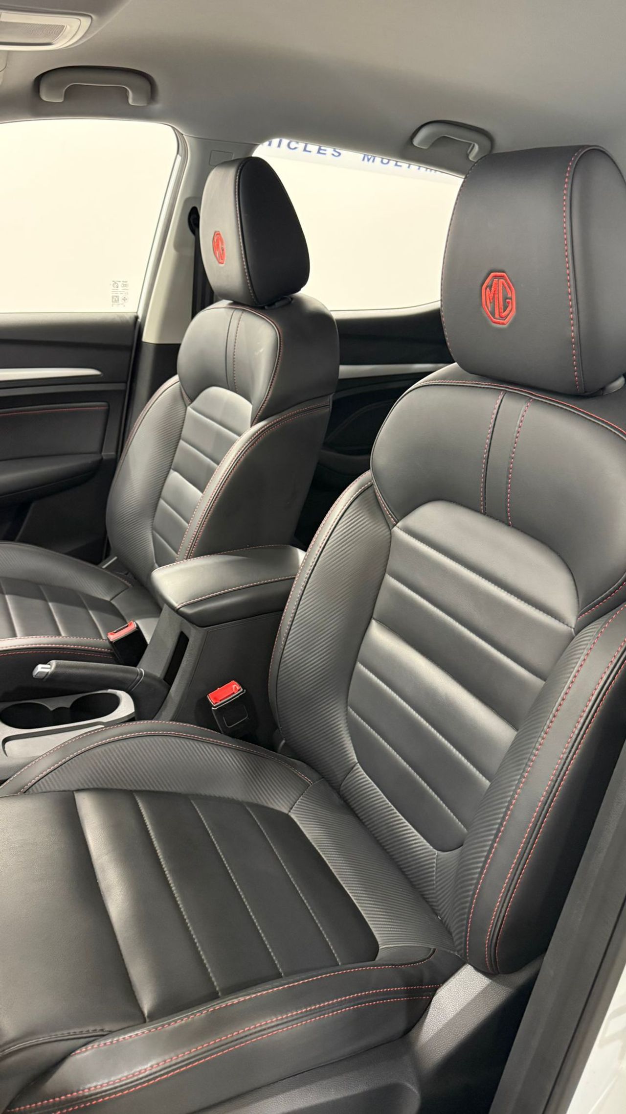 MG ZS 1.5 Luxury - Foto 11