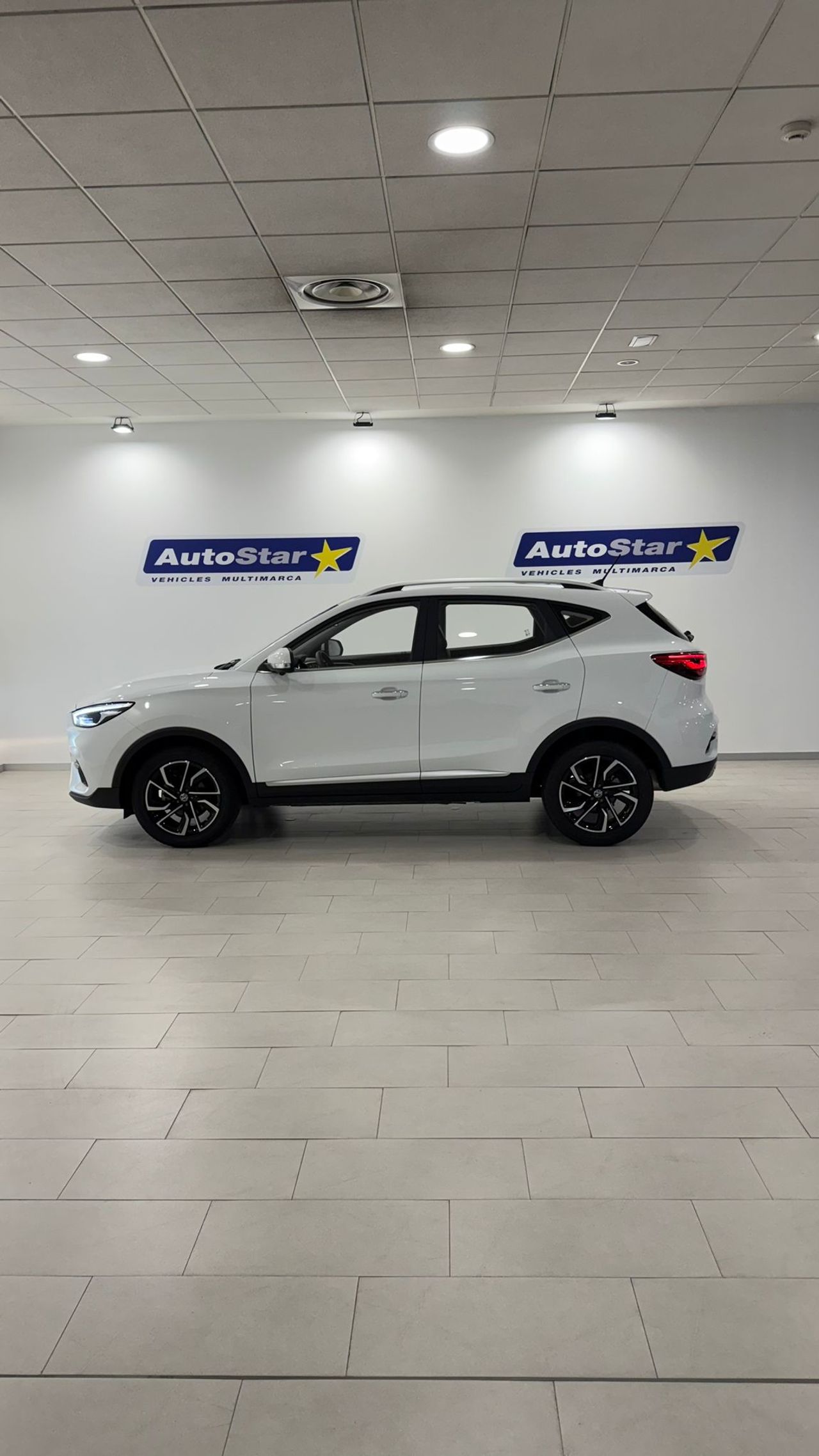 MG ZS 1.5 Luxury - Foto 4